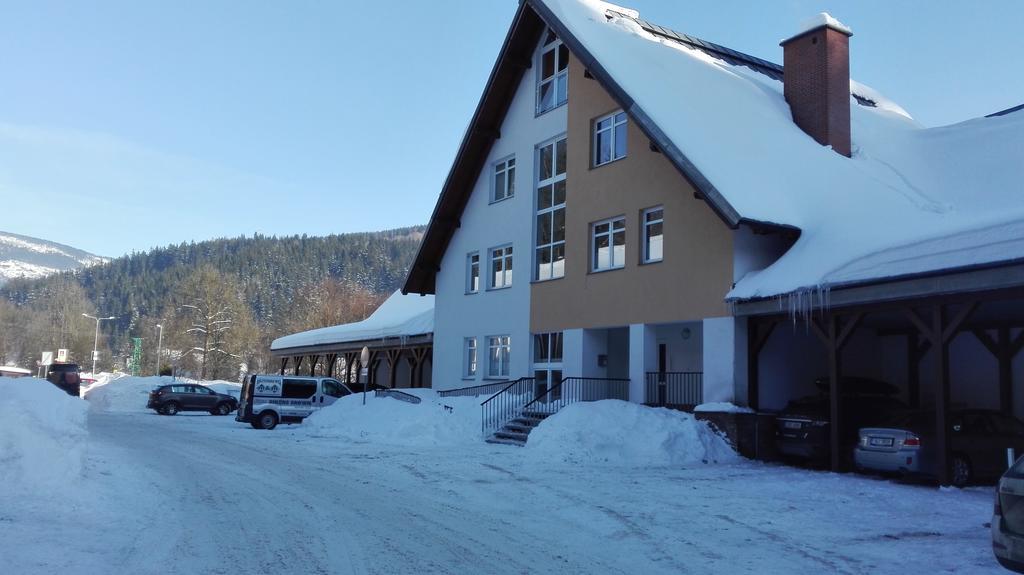 Labska Apartment *